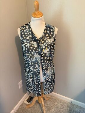 CAbi Navy, White and Light Blue Sleeveless Button-Front Avery Tunic #416